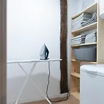 Moderno Y Cómodo En Calle Vargas Apartamento